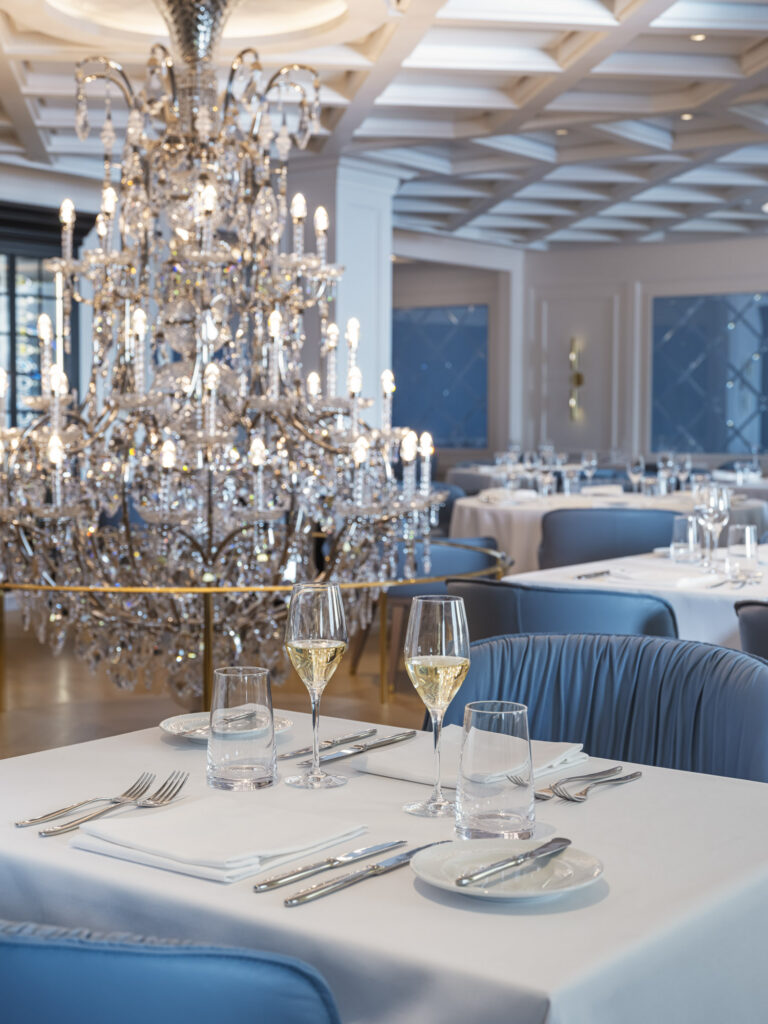 Le bistrot - Norwegian LUNA
